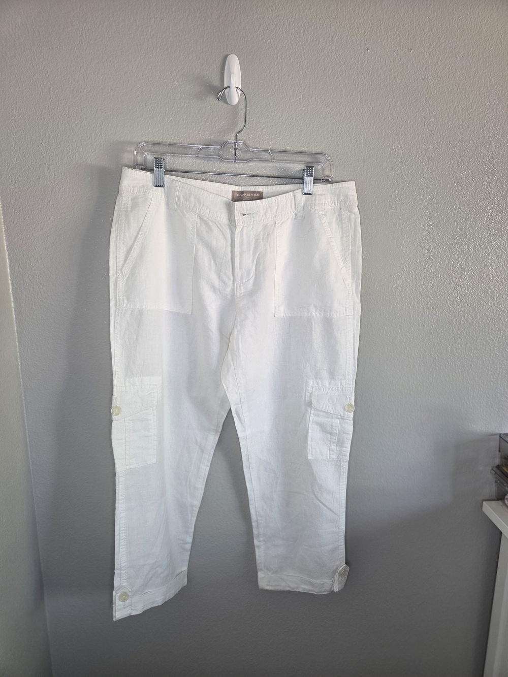 Banana Republic White Women's Cargo Cropped Pants